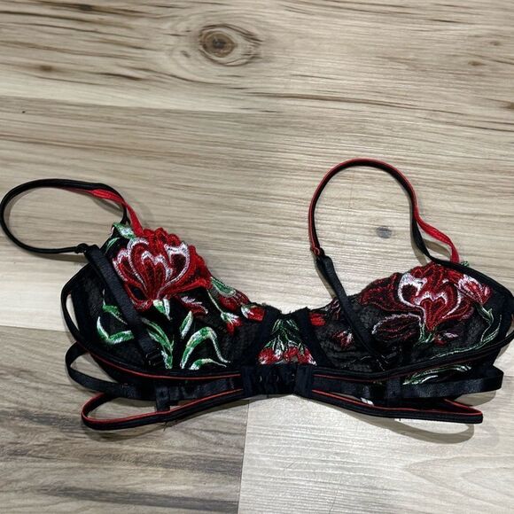 Rampage Y2K Rose Semi Sheer Strappy Bra Women’s 34C - Picture 4 of 4